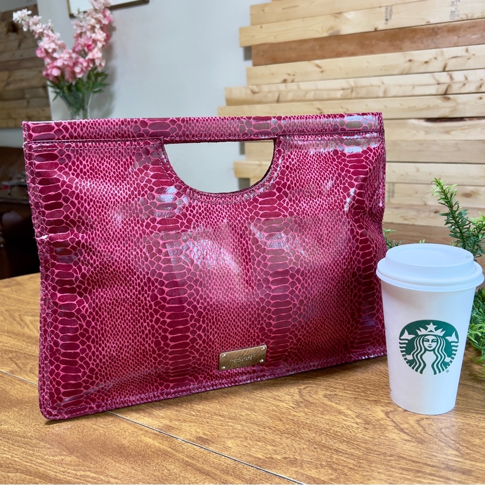 Nine West Raspberry Fushia Snakeskin Pattern magnetic Fold Large Clutch Handbag